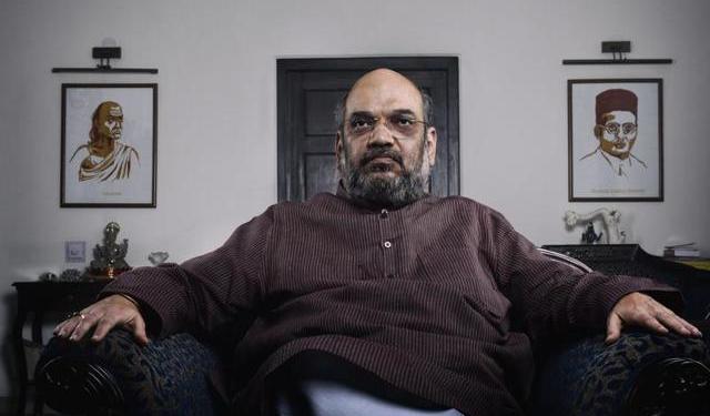 Amit Shah starts clean up drive in Home Ministry, tainted Babus to be out